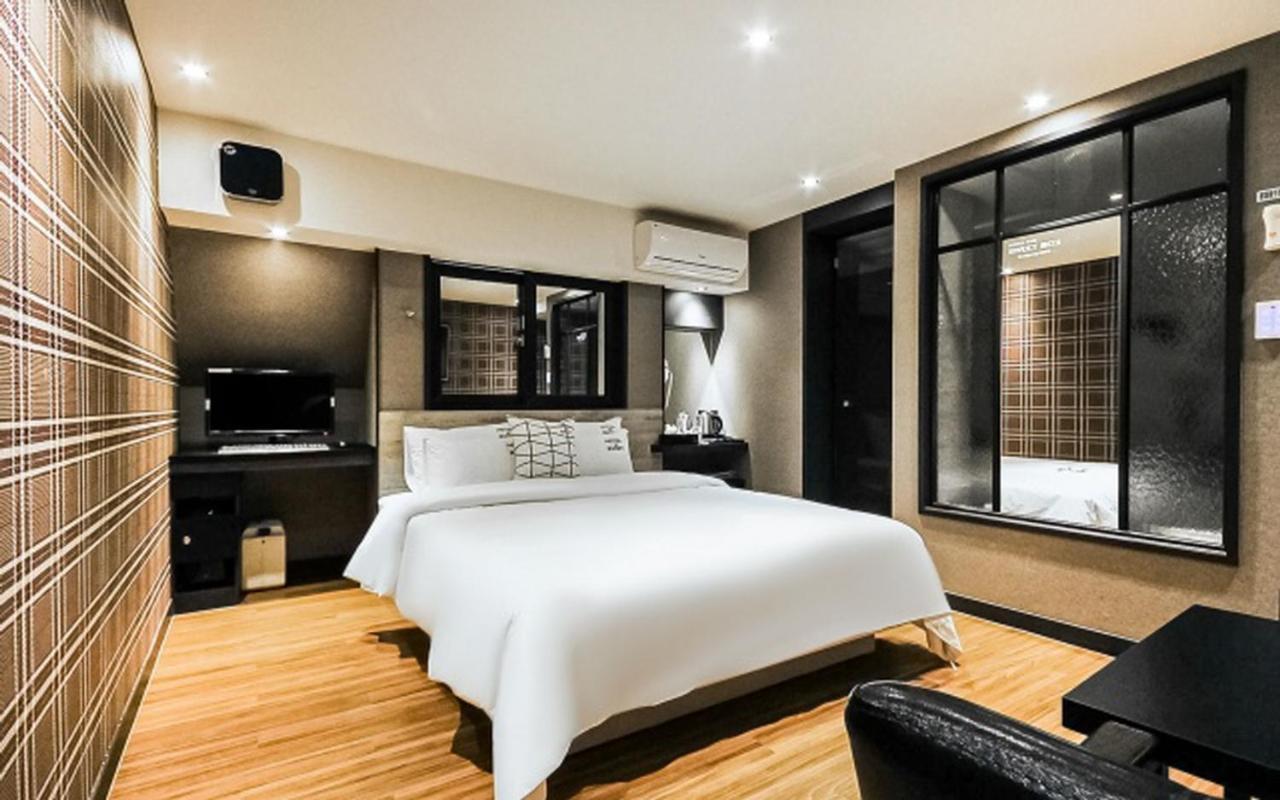 Hotel Bellus 釜山広域市 エクステリア 写真